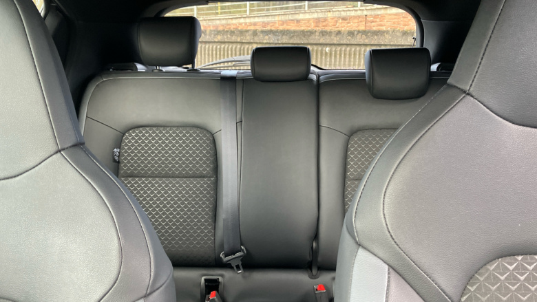 Nissan Juke 1.0 DiG-T 114 N-Connecta 5dr Petrol Hatchback